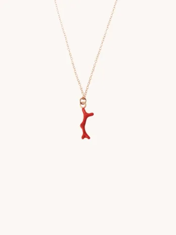 Collar de cadena de plata de ley con colgante diseño coral en rojo.